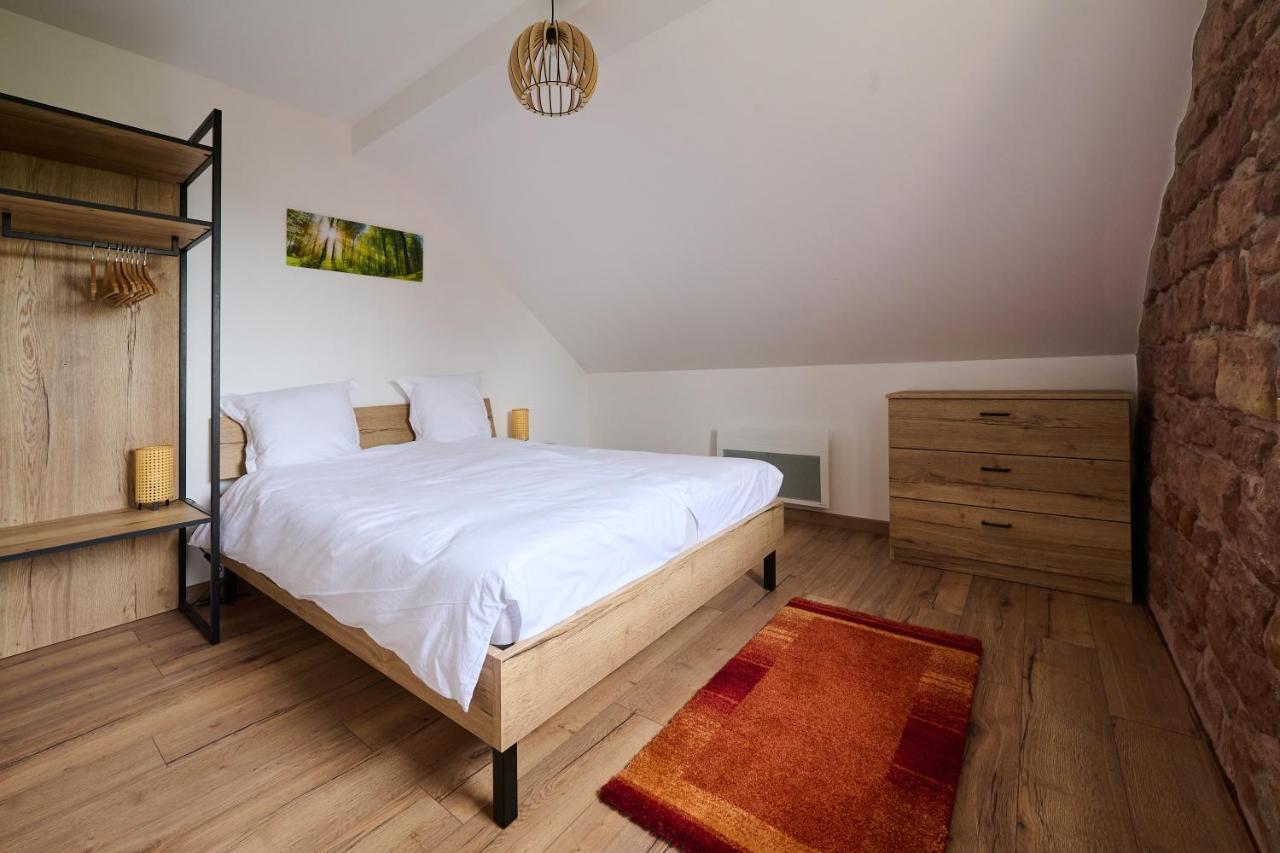 Le Noyer - Appt Avec Terrasse Et Jardin Partage Apartment Puberg Luaran gambar