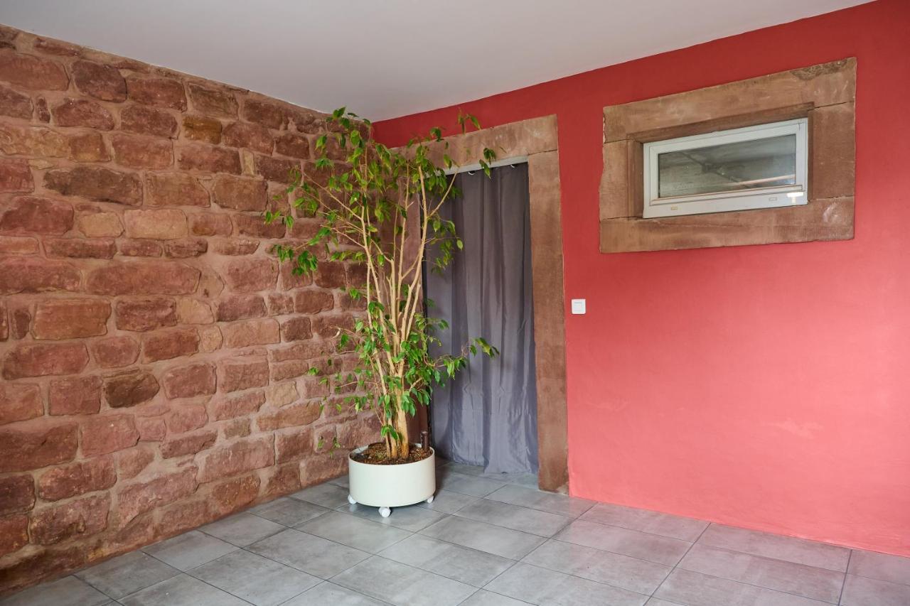 Le Noyer - Appt Avec Terrasse Et Jardin Partage Apartment Puberg Luaran gambar